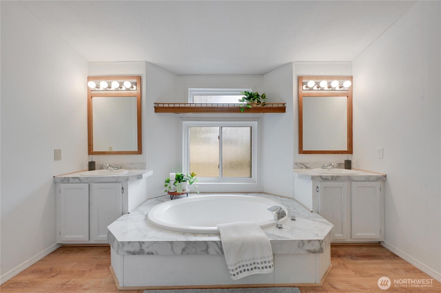 2090 Victoria Avenue Port Townsend WA 98368