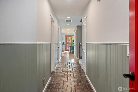 14855 Phelps Road NE Bainbridge Island WA 98110