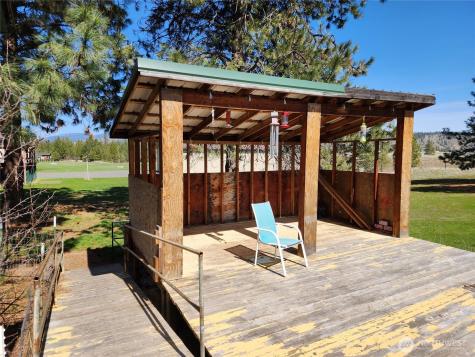 39024 Petrie Lane E Davenport WA 99122
