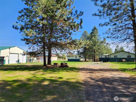 39024 Petrie Lane E Davenport WA 99122