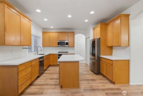 15733 NE 165th Street Woodinville WA 98072