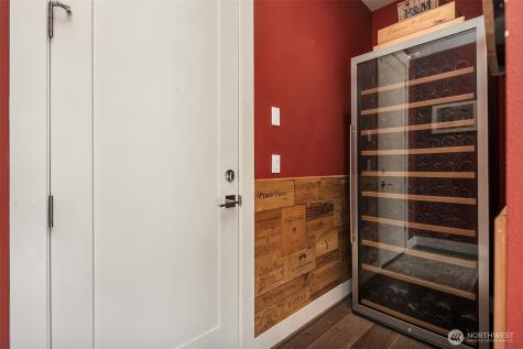 23704 105th Place W Edmonds WA 98020