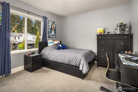23704 105th Place W Edmonds WA 98020