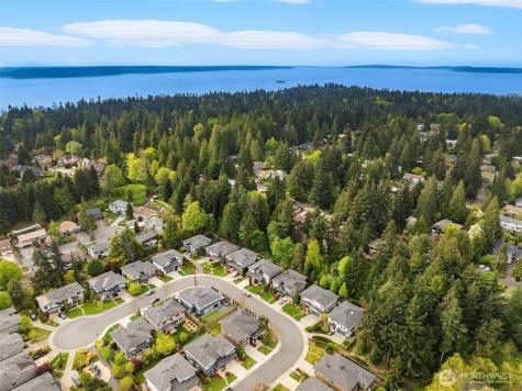 23704 105th Place W Edmonds WA 98020