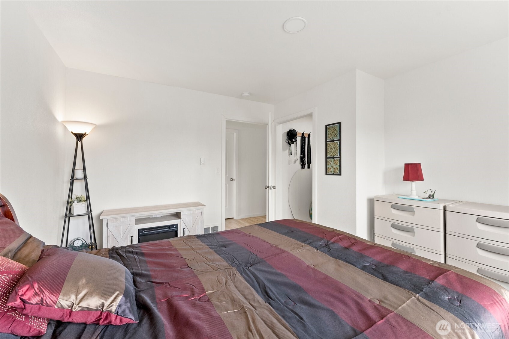 23 Sunrise Lane South Bend WA 98586