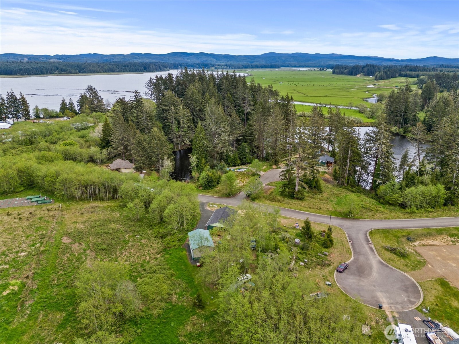 23 Sunrise Lane South Bend WA 98586