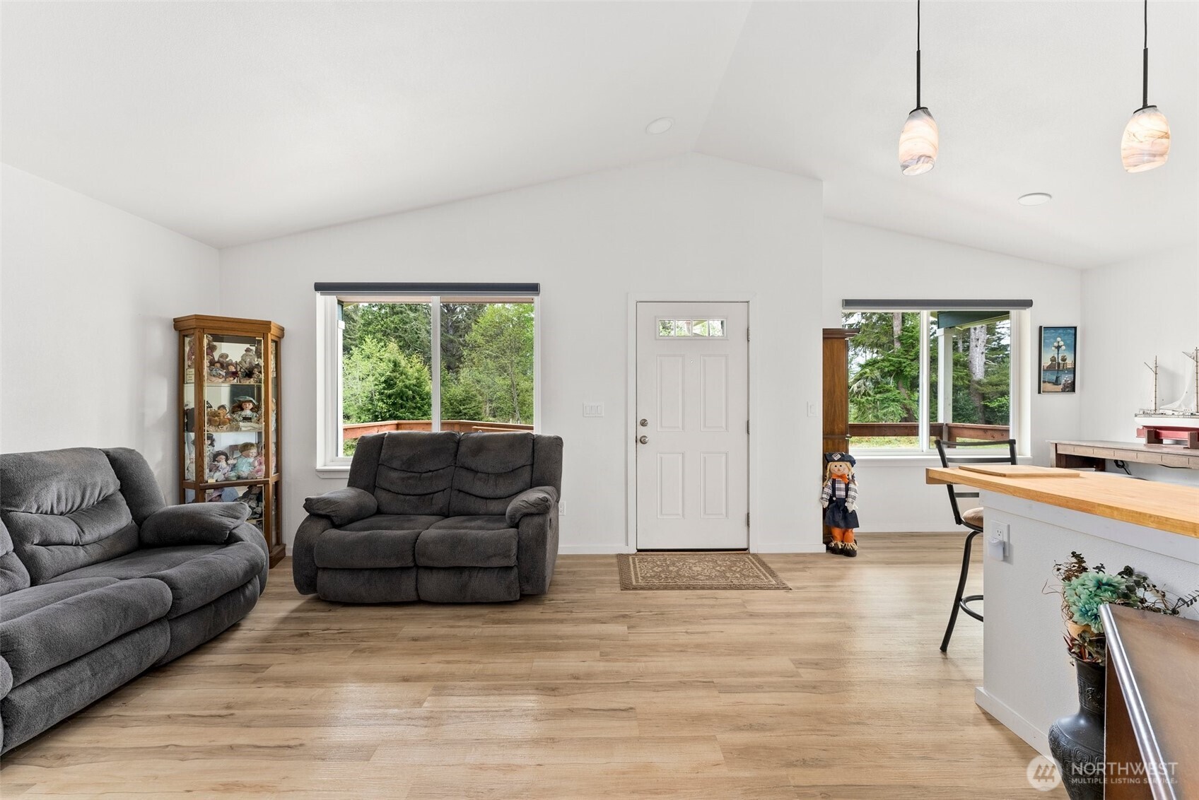 23 Sunrise Lane South Bend WA 98586