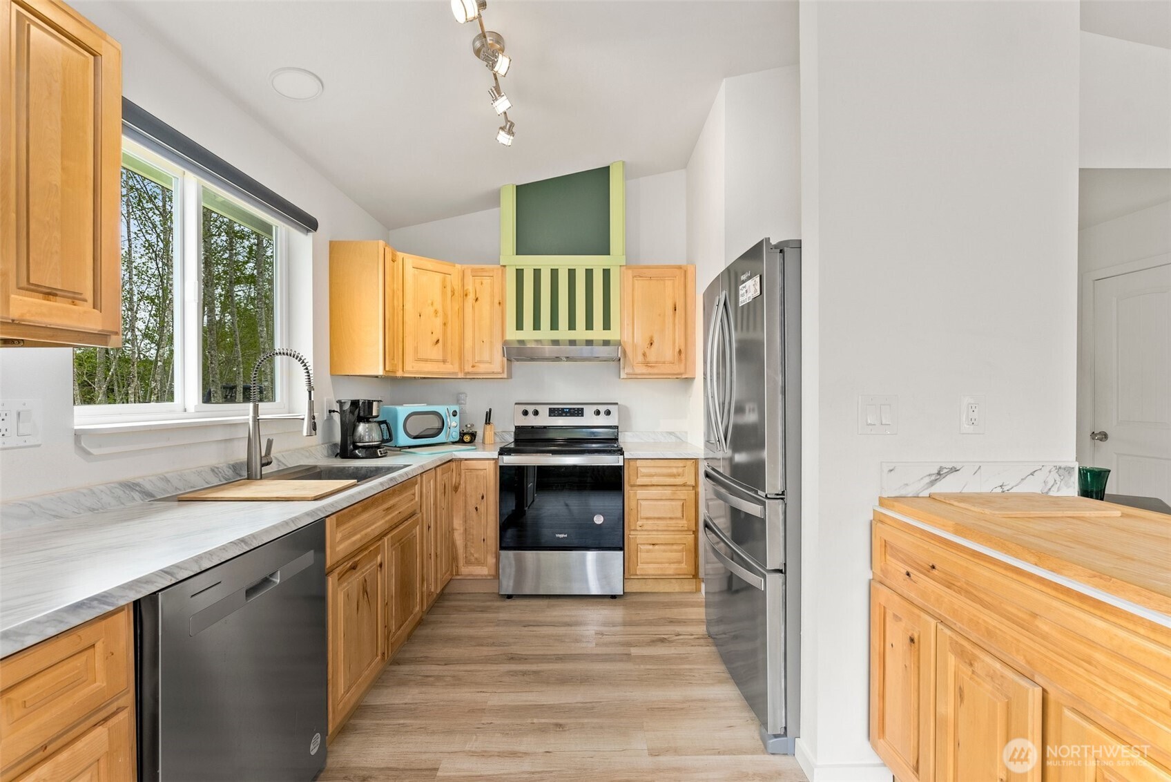 23 Sunrise Lane South Bend WA 98586