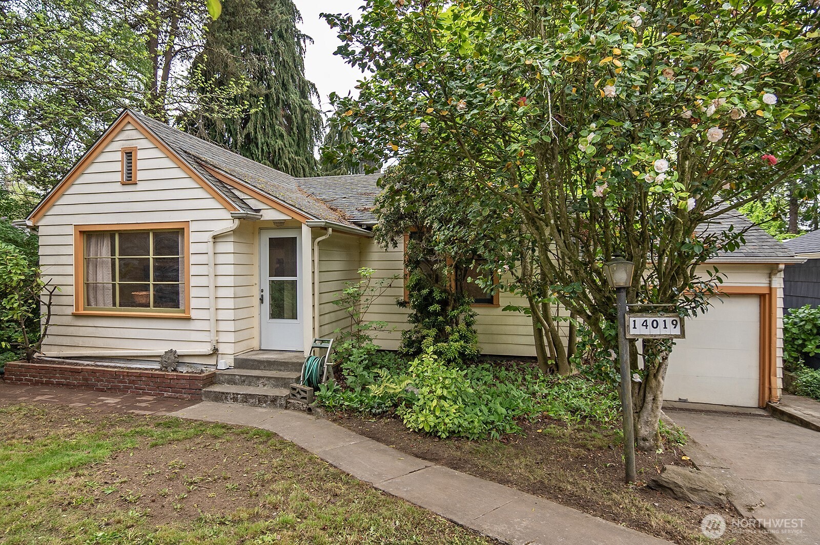 14019 36th Avenue NE Seattle WA 98125