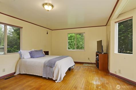 14019 36th Avenue NE Seattle WA 98125