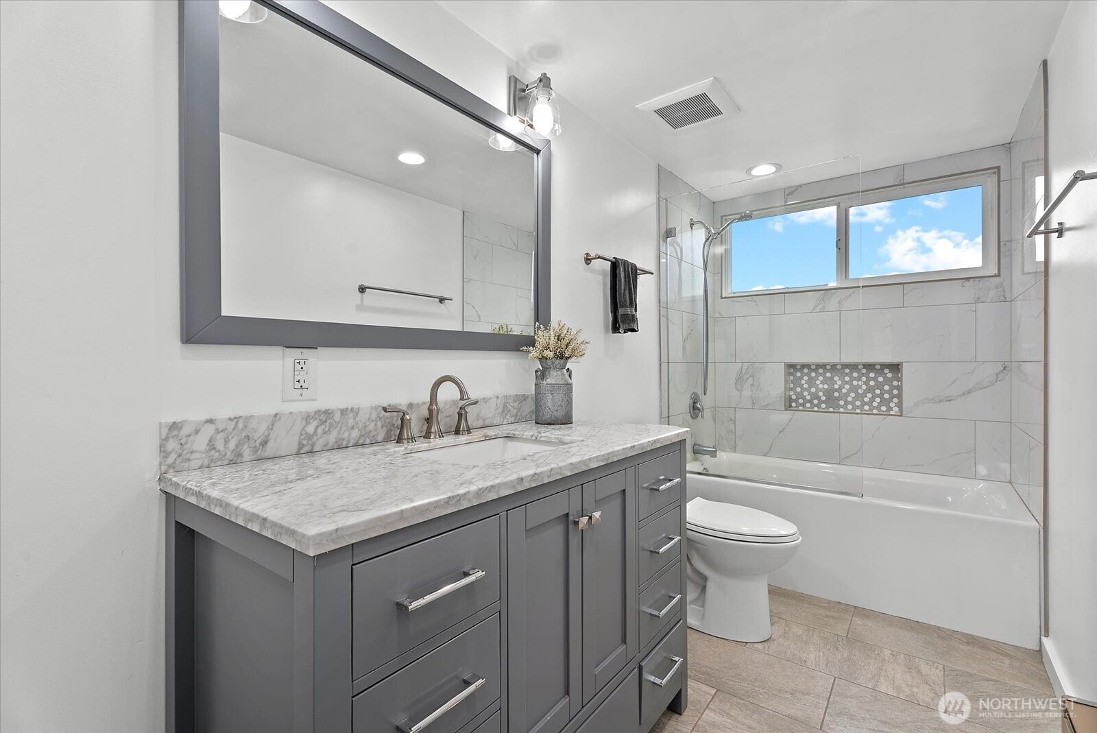 5508 172nd Place SW Lynnwood WA 98037