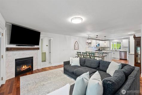13114 Sunridge Way E Puyallup WA 98374