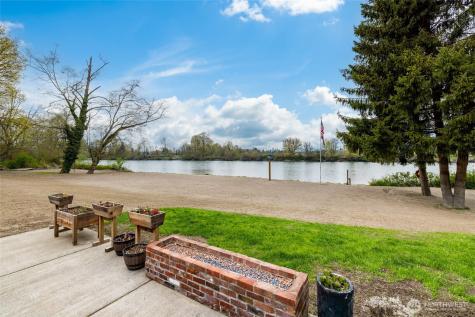 24401 S Skagit Highway Sedro Woolley WA 98284