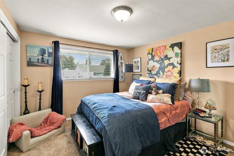 1011 9th St NE Auburn WA 98002