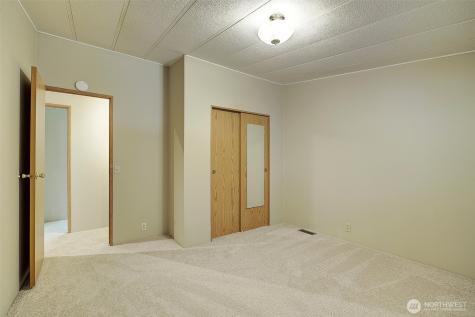 17308 Woodcrest Drive NE Bothell WA 98011