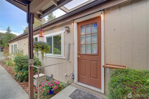 17308 Woodcrest Drive NE Bothell WA 98011