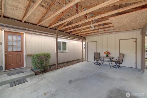 17308 Woodcrest Drive NE Bothell WA 98011