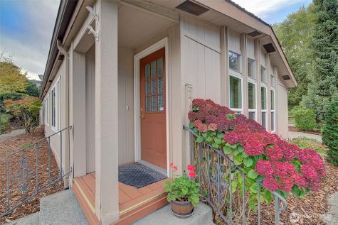 17308 Woodcrest Drive NE Bothell WA 98011