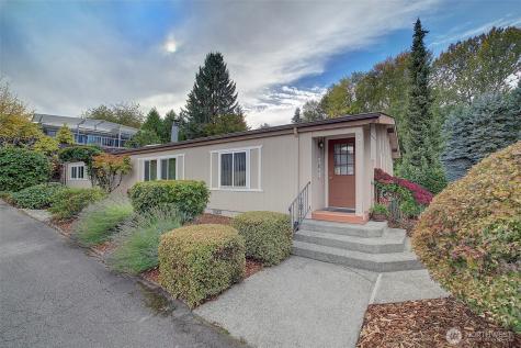 17308 Woodcrest Drive NE Bothell WA 98011
