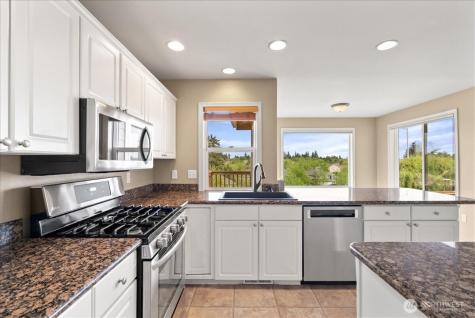 5131 Chinook Drive NE Tacoma WA 98422