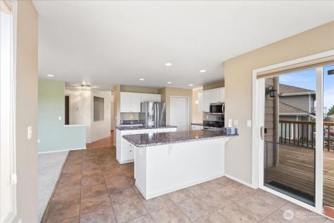 5131 Chinook Drive NE Tacoma WA 98422