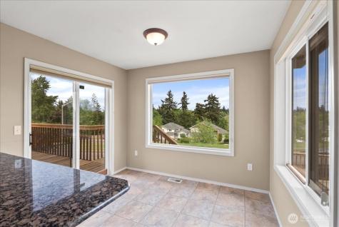 5131 Chinook Drive NE Tacoma WA 98422