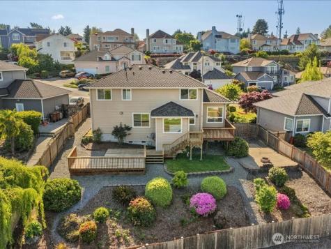 5131 Chinook Drive NE Tacoma WA 98422