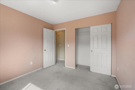 5131 Chinook Drive NE Tacoma WA 98422