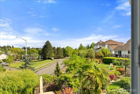 5131 Chinook Drive NE Tacoma WA 98422