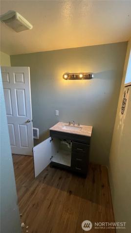 506 W Huntley Street Aberdeen WA 98520