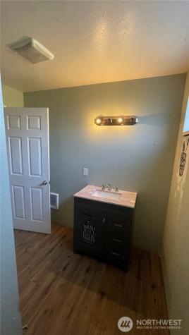 506 W Huntley Street Aberdeen WA 98520