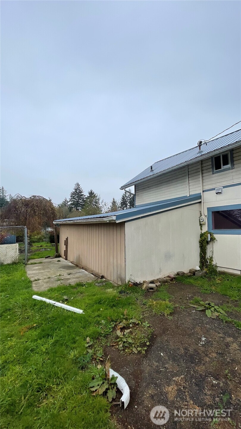 506 W Huntley Street Aberdeen WA 98520