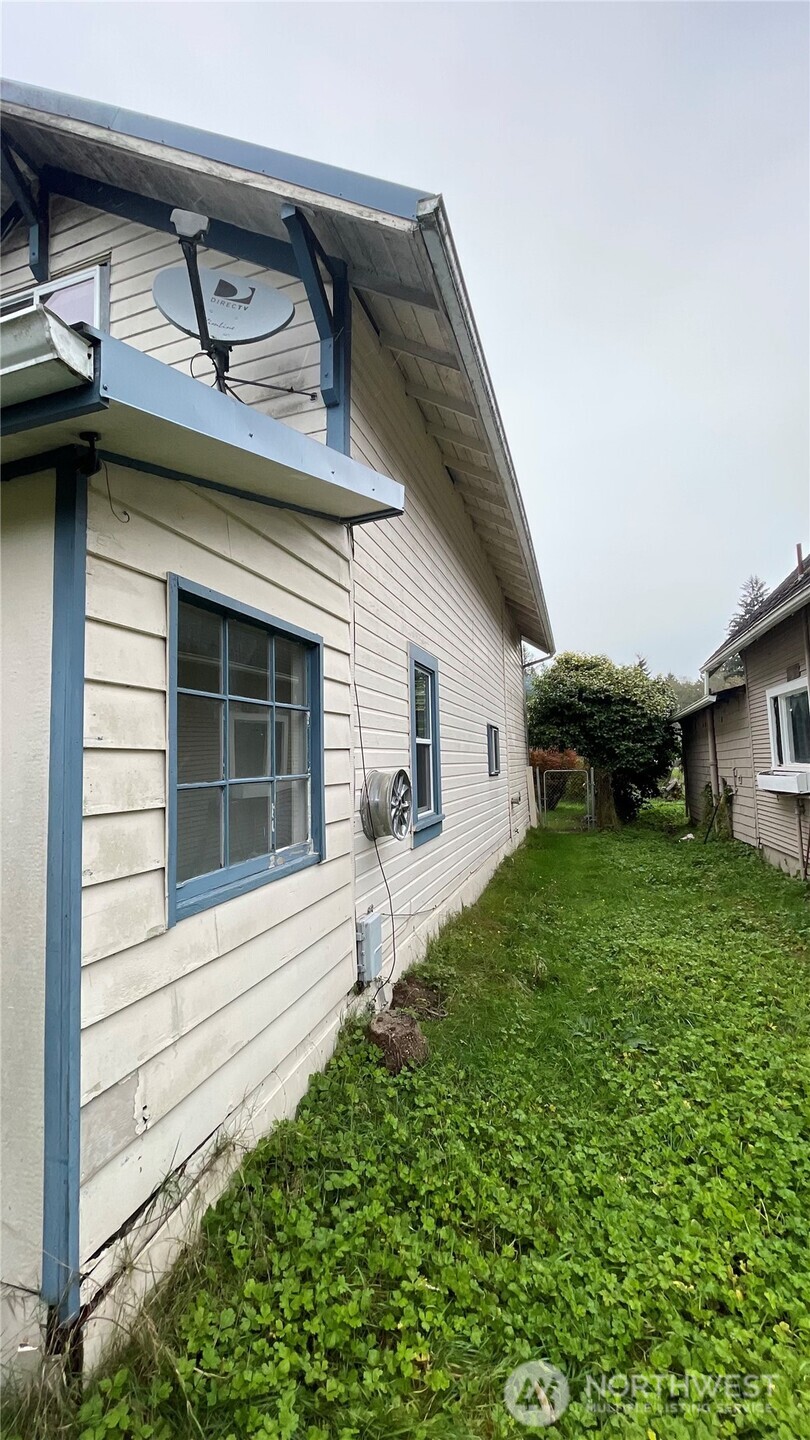 506 W Huntley Street Aberdeen WA 98520