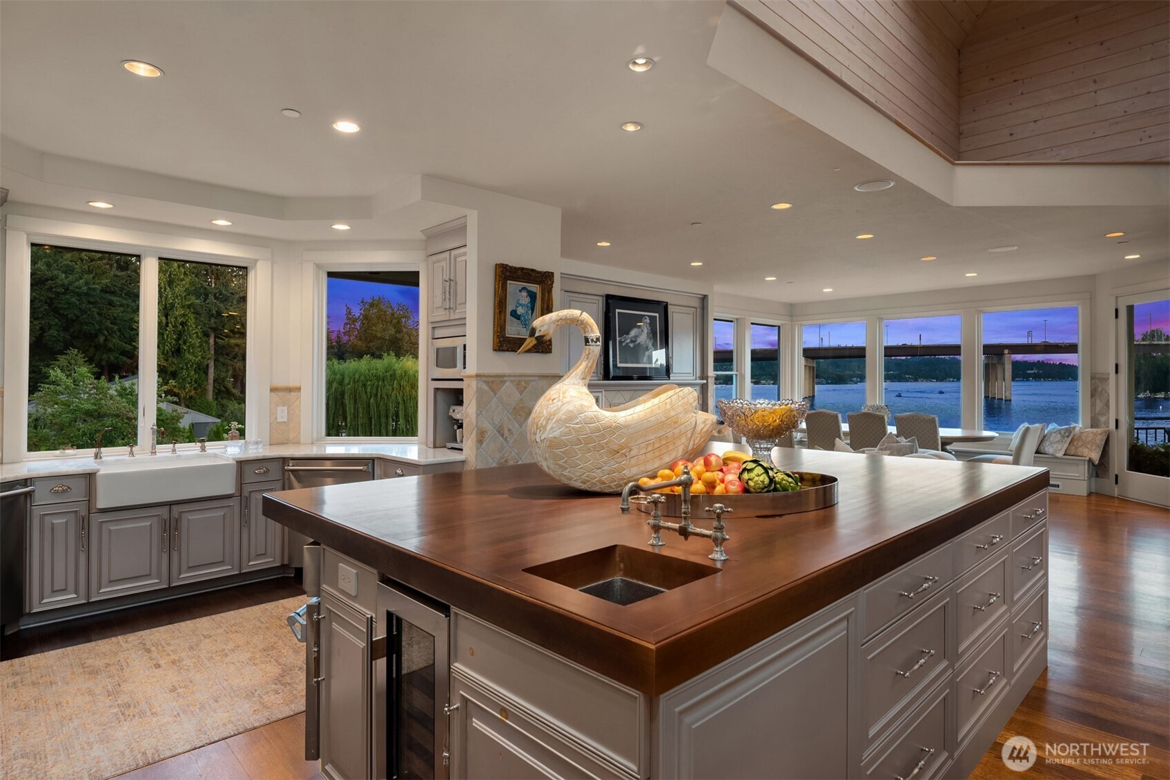 16 Enatai Drive Bellevue WA 98004