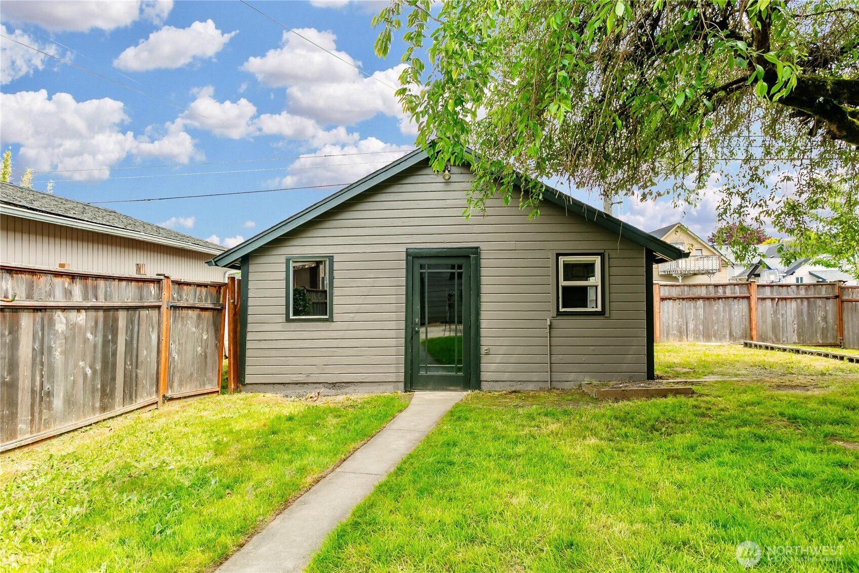 5005 Yakima Avenue Tacoma WA 98408