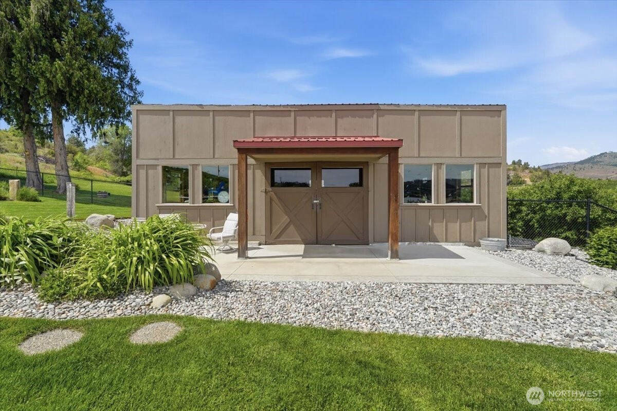 2876 Green Avenue Manson WA 98831