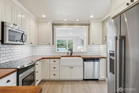 2876 Green Avenue Manson WA 98831