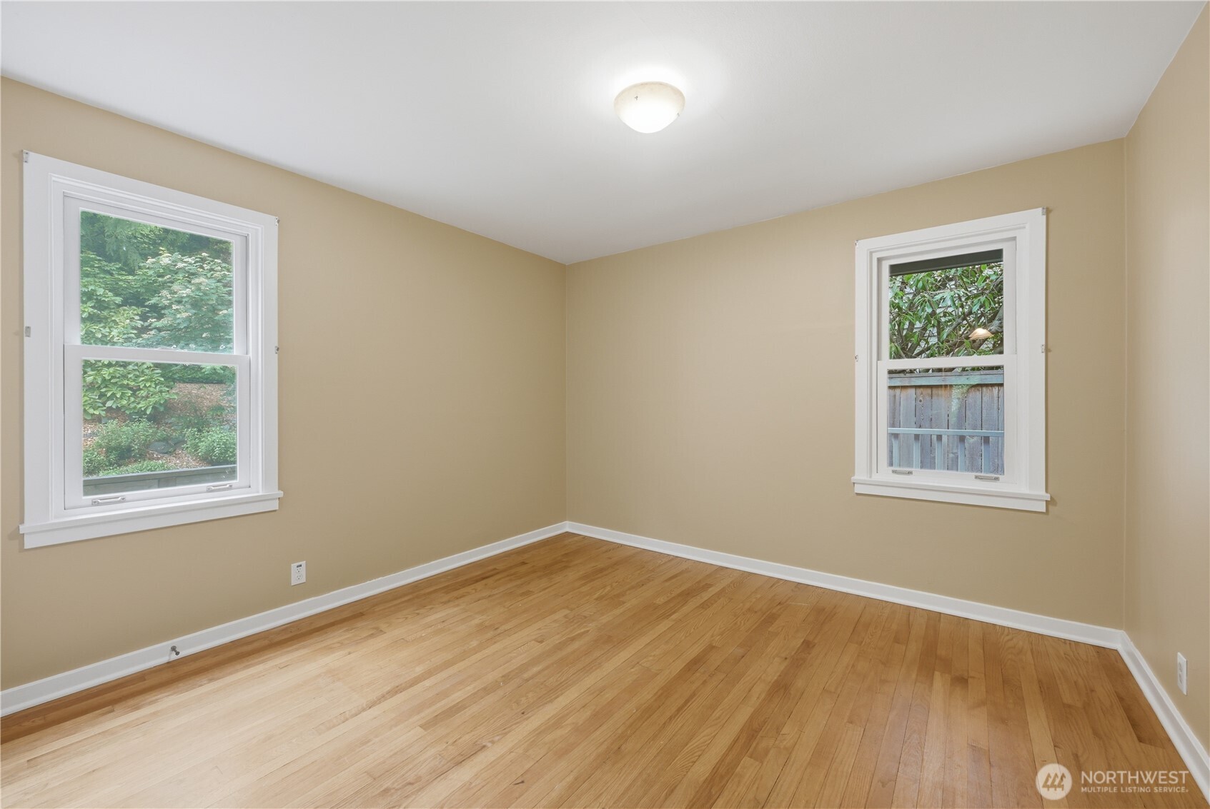 3217 36th Avenue W Seattle WA 98199