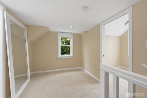 3217 36th Avenue W Seattle WA 98199