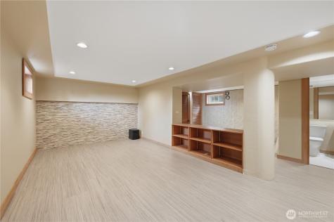 3217 36th Avenue W Seattle WA 98199