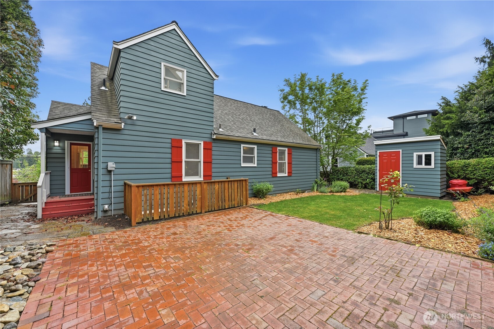 3217 36th Avenue W Seattle WA 98199
