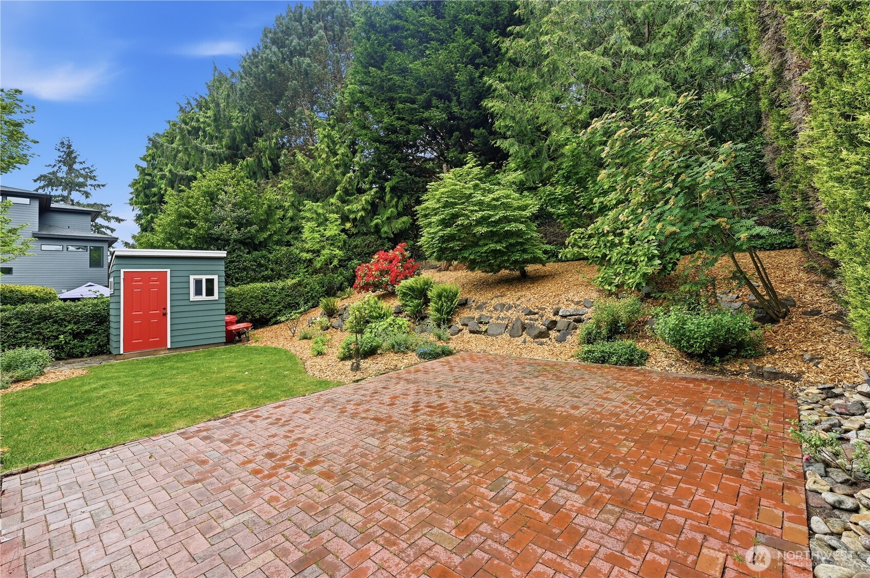 3217 36th Avenue W Seattle WA 98199