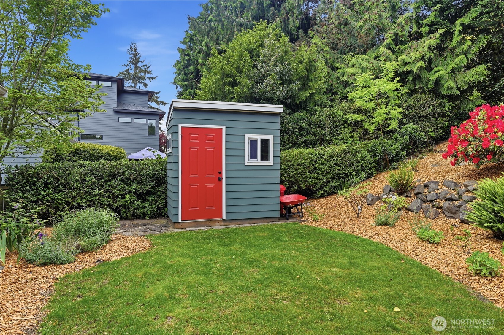 3217 36th Avenue W Seattle WA 98199