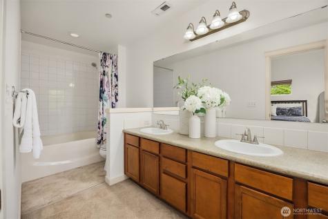 2339 NE Natalie Way Issaquah WA 98029