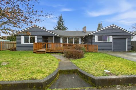 924 7th Avenue NW Puyallup WA 98371