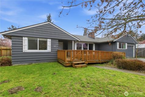 924 7th Avenue NW Puyallup WA 98371