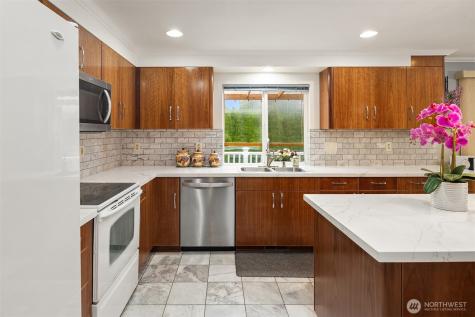11426 81st Place S Seattle WA 98178