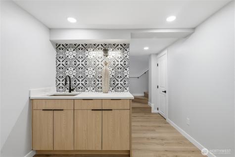 1927 42nd Avenue SW Seattle WA 98116