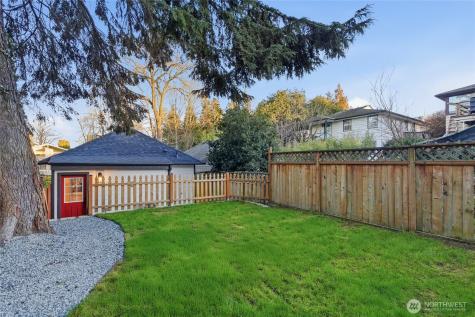 1927 42nd Avenue SW Seattle WA 98116