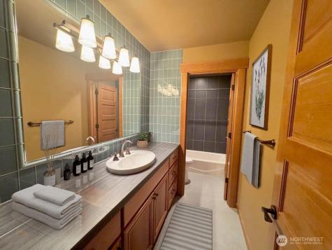 5012 112th Avenue NE Kirkland WA 98033